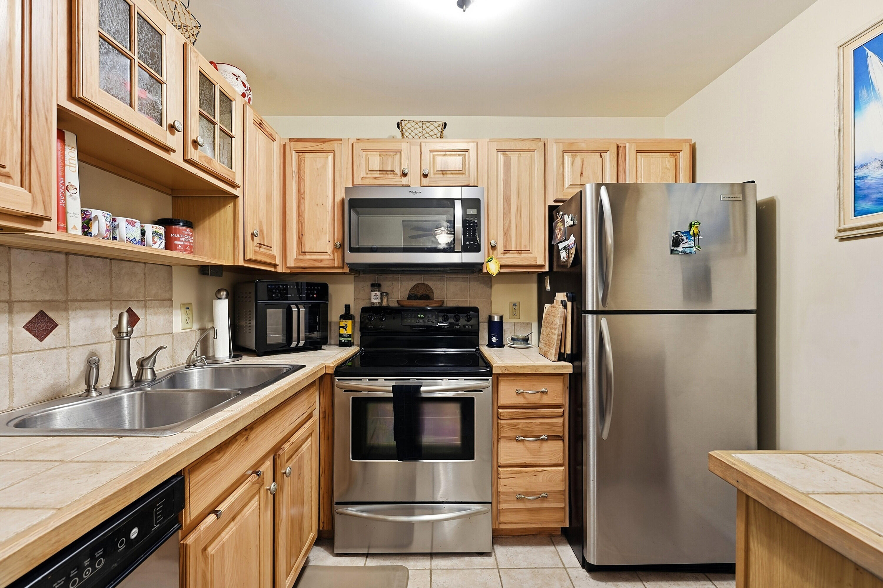 31 Pine Arbor Lane Unit 204 Property Photo 8
