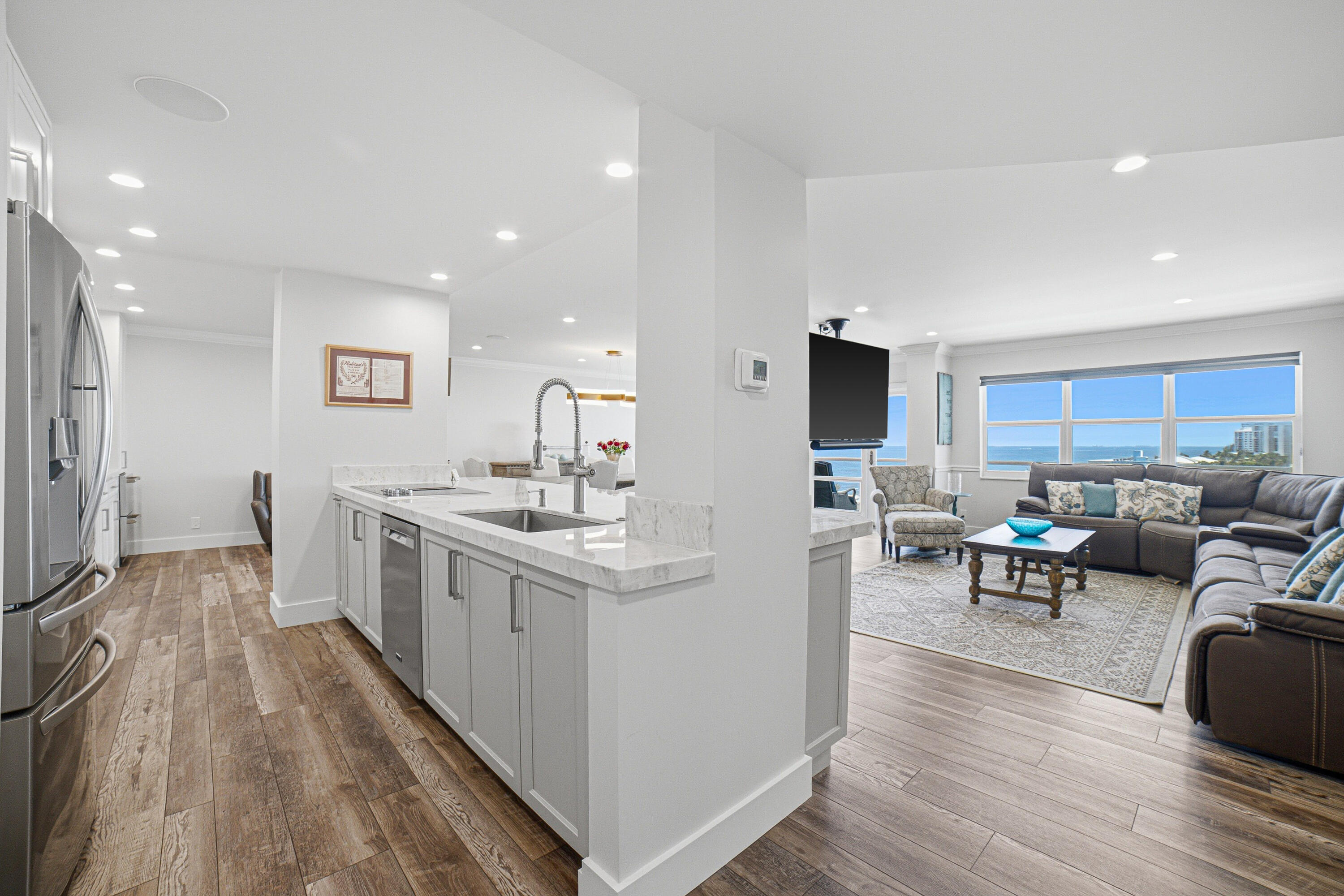 111 N Pompano Beach Boulevard 908 Property Photo 6