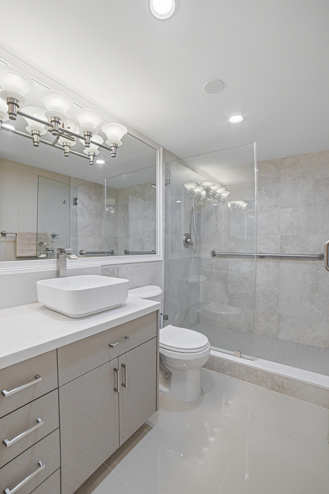 111 N Pompano Beach Boulevard 908 Property Photo 21