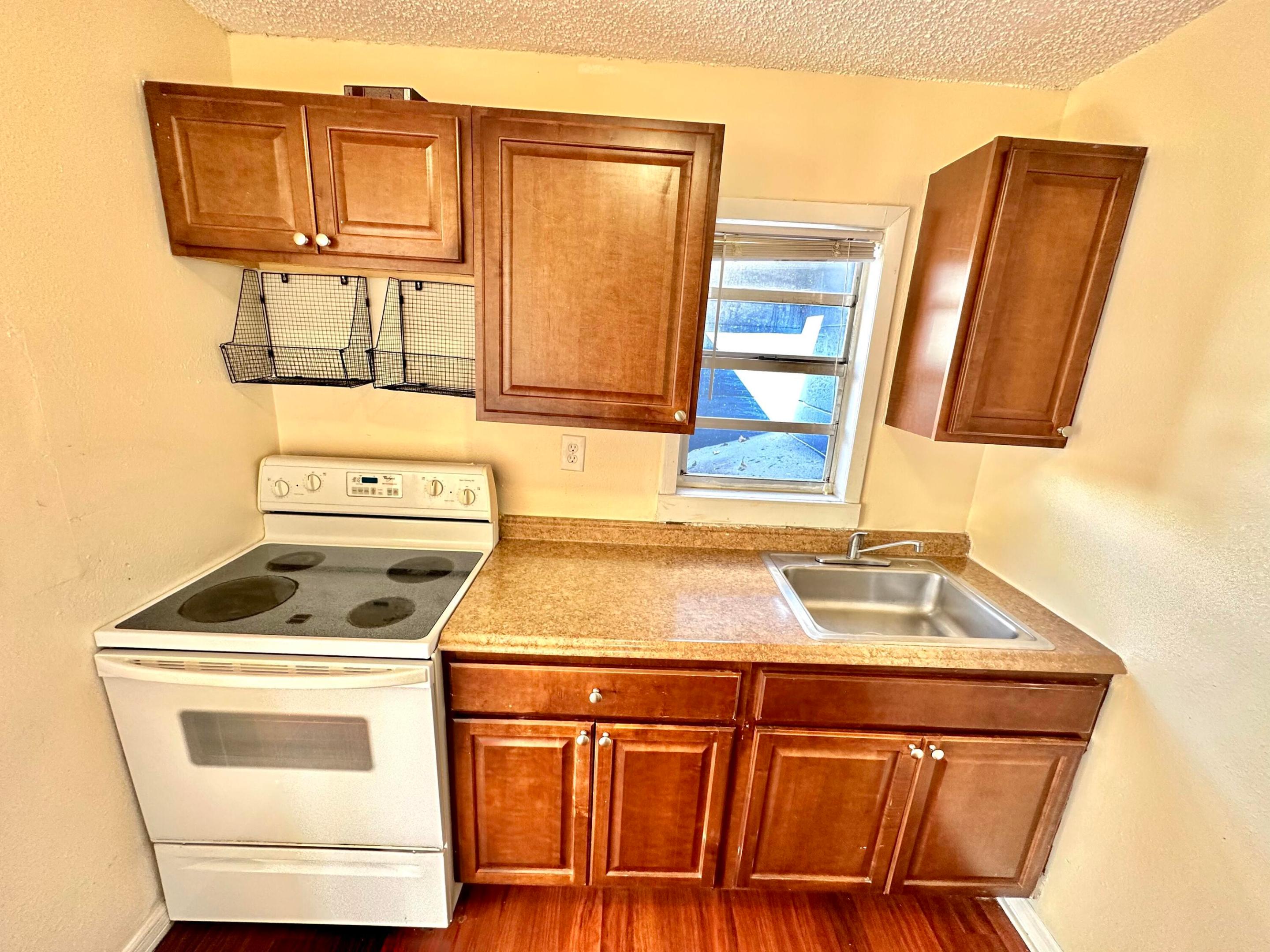 517 Kanuga Drive Unit 3 Property Photo 3