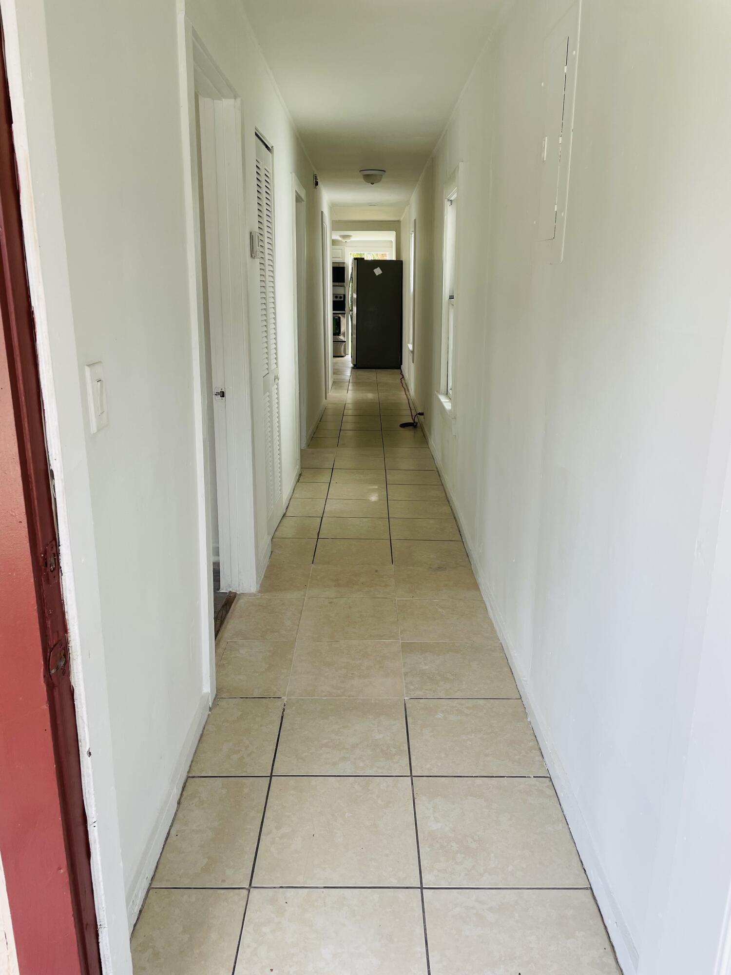 706 7th Street Property Photo 9
