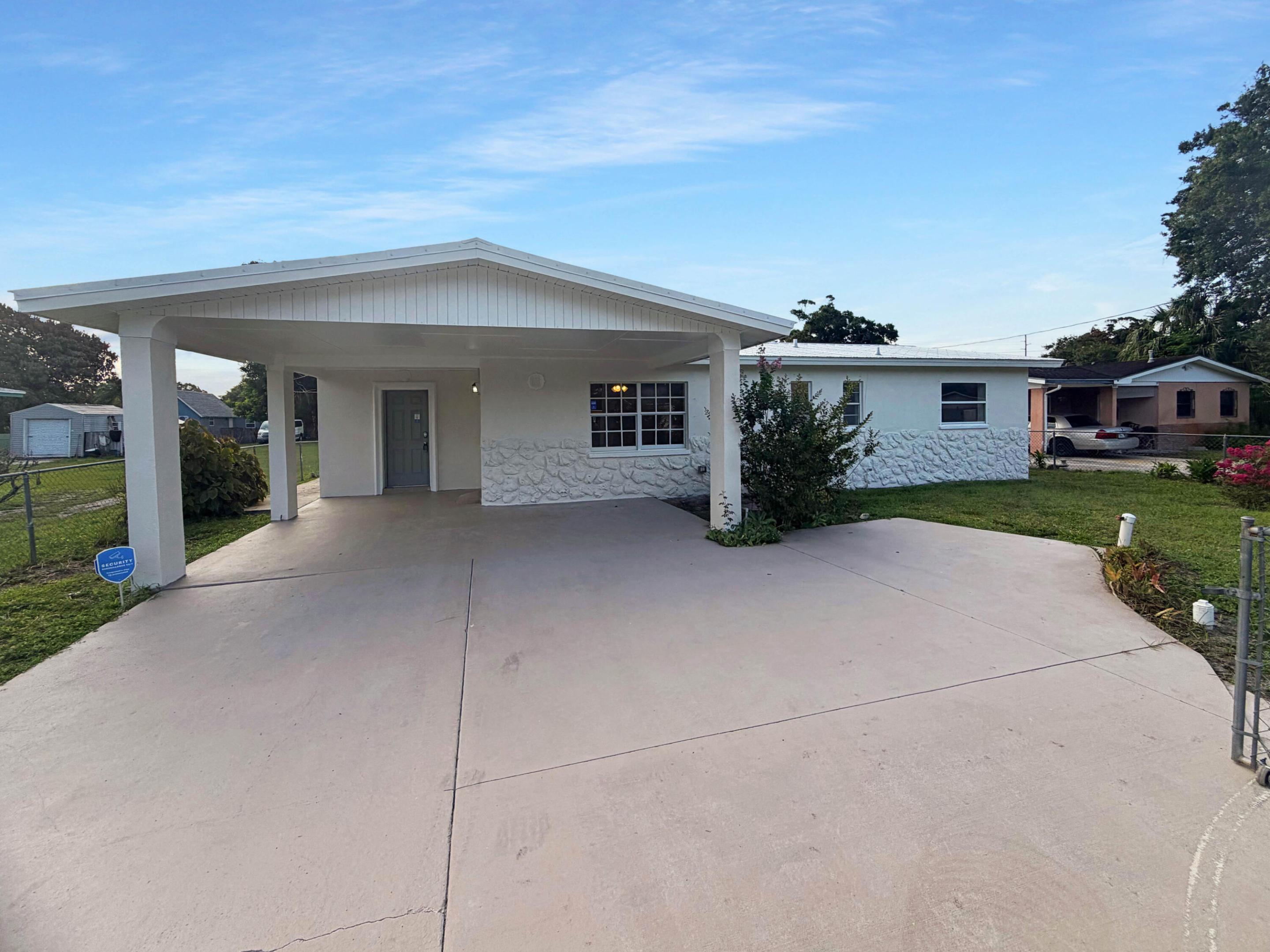 308 30th Property Photo 1