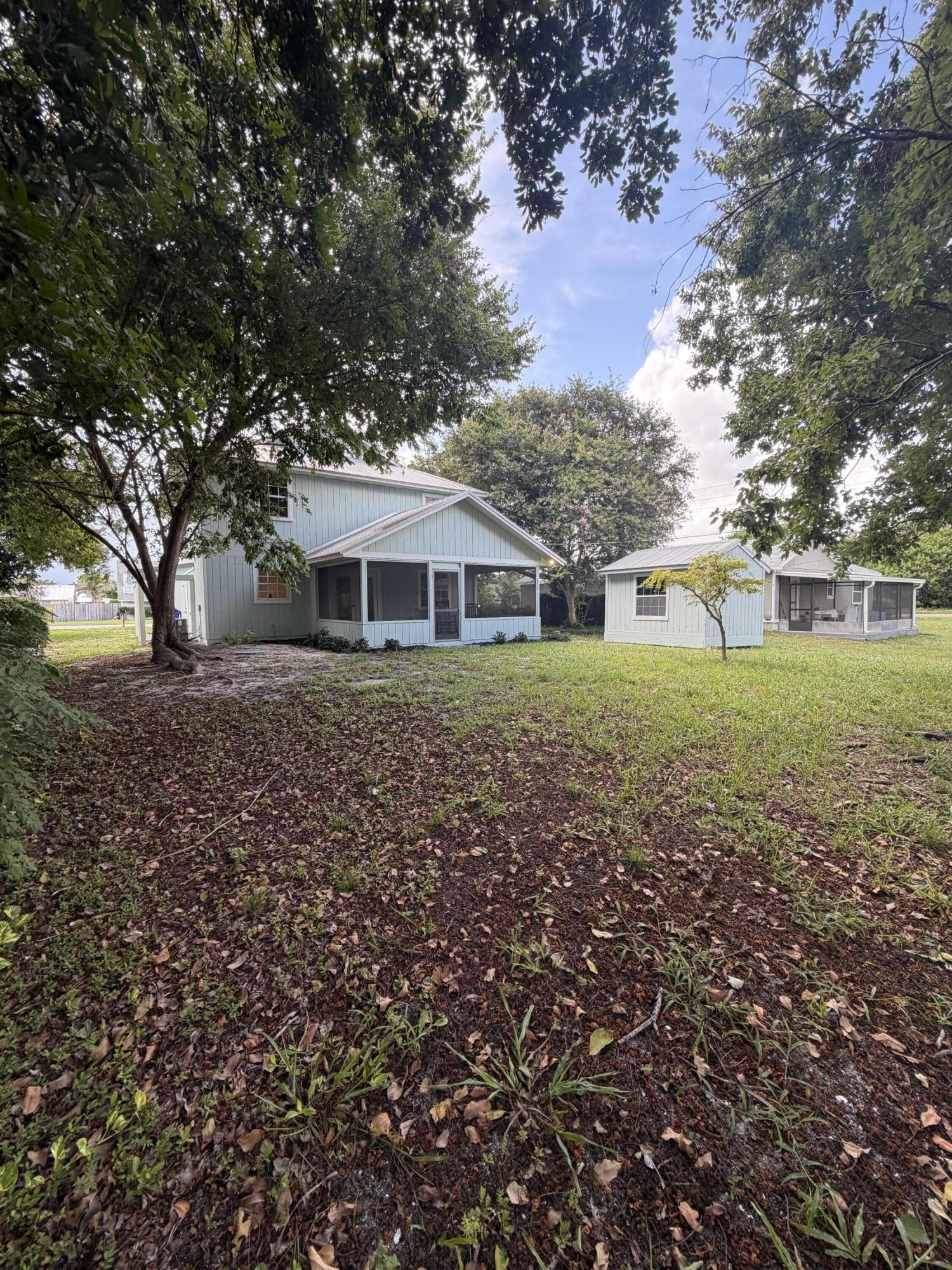 180 8th Court Property Photo 2