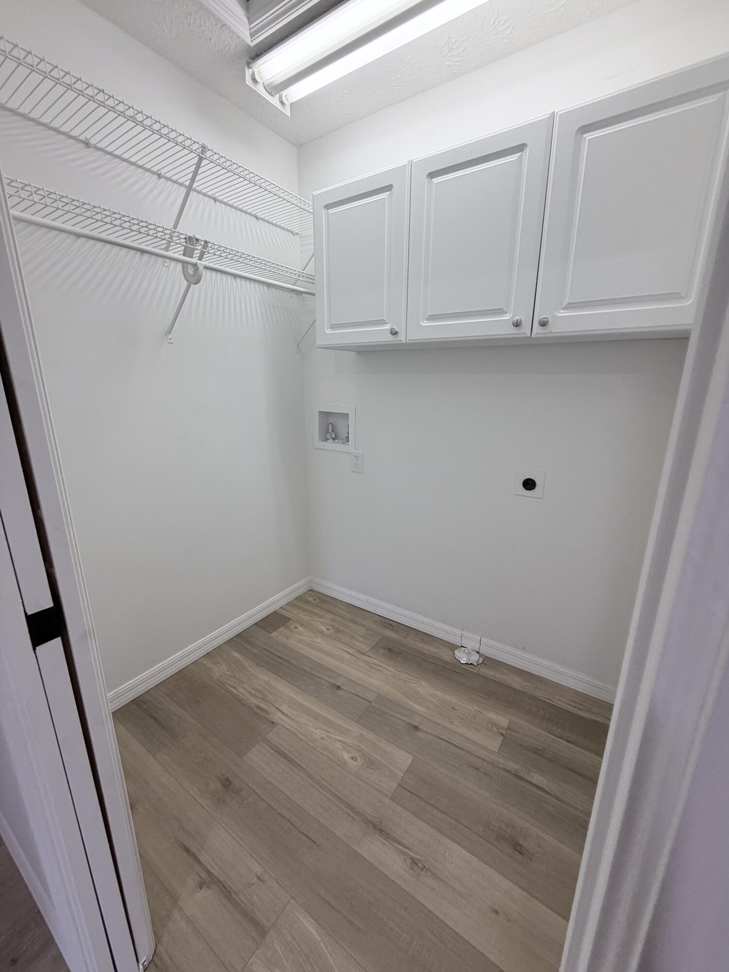 180 8th Court Property Photo 8