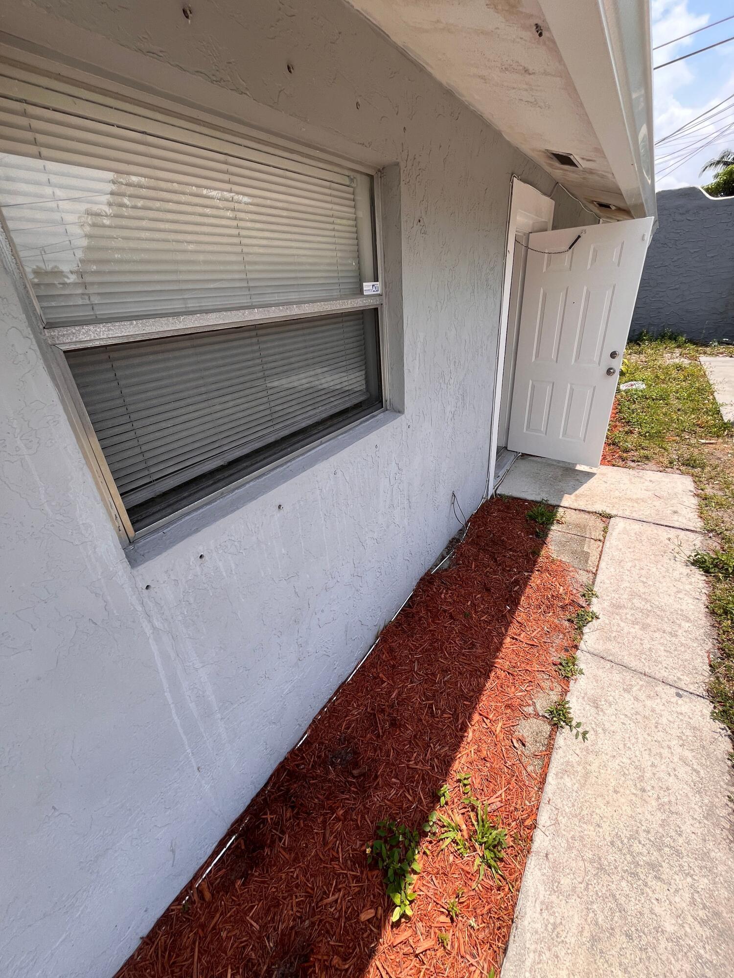 522 46th Street Property Photo 3