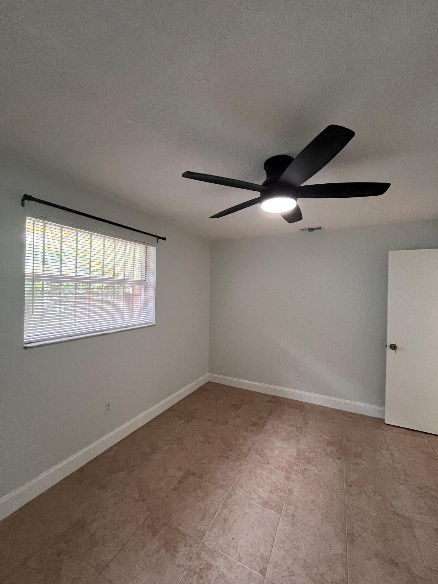 522 46th Street Property Photo 6