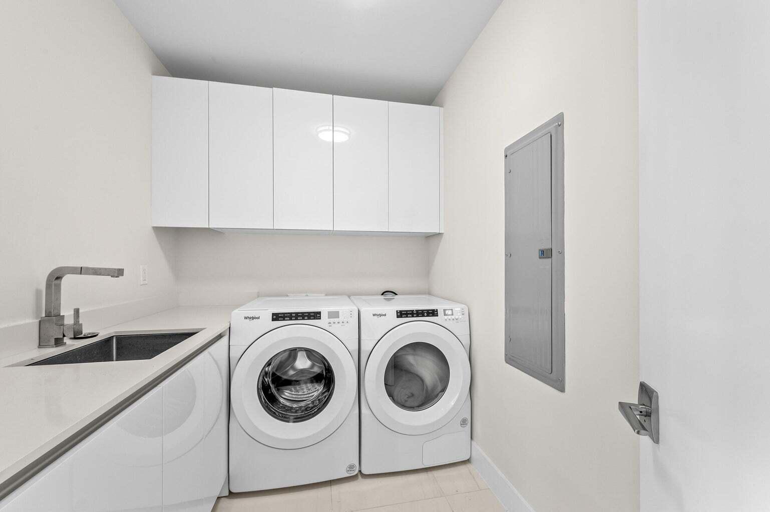 3100 N Ocean Drive H 1504 Property Photo 8