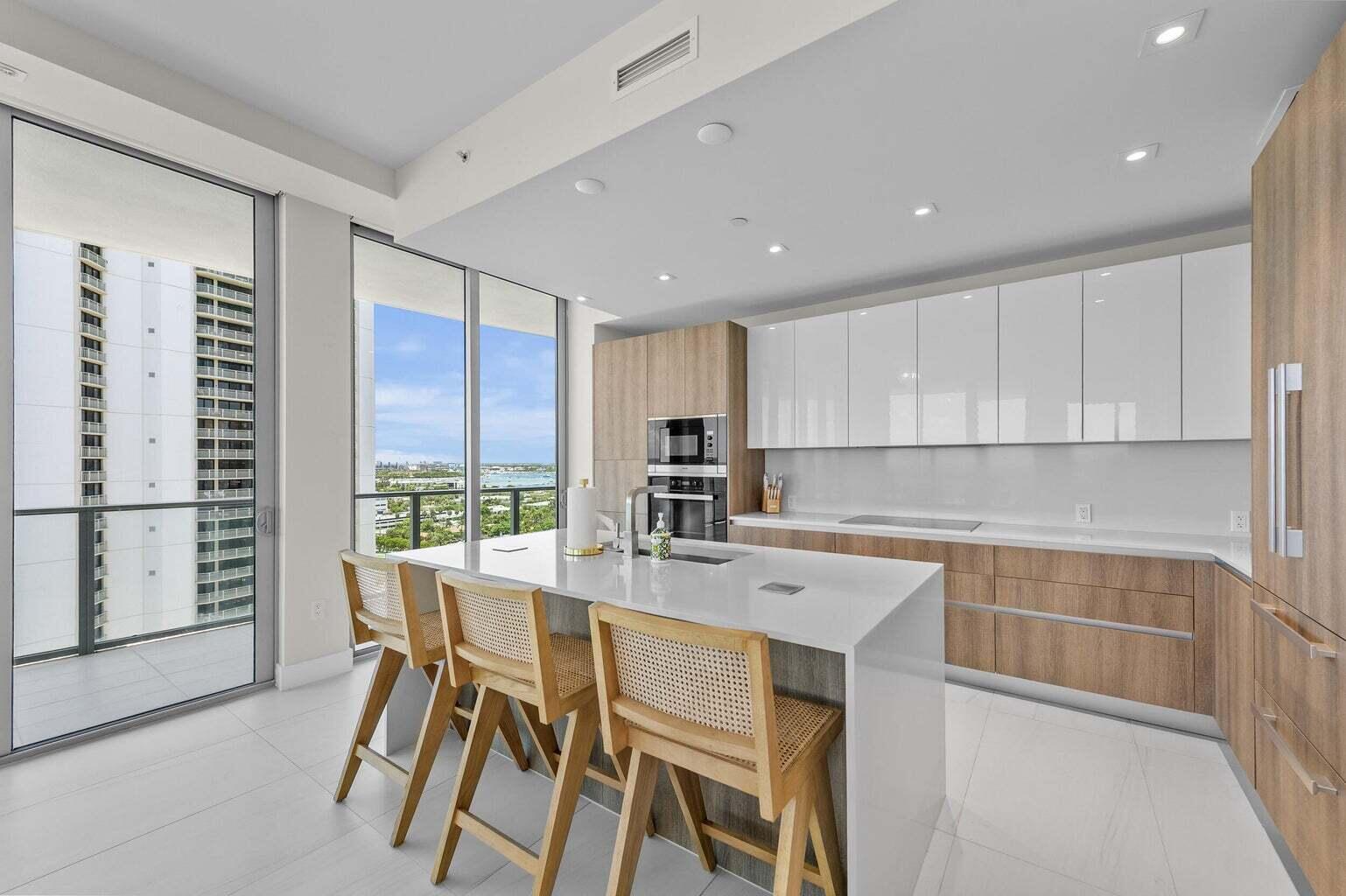 3100 N Ocean Drive H 1504 Property Photo 17