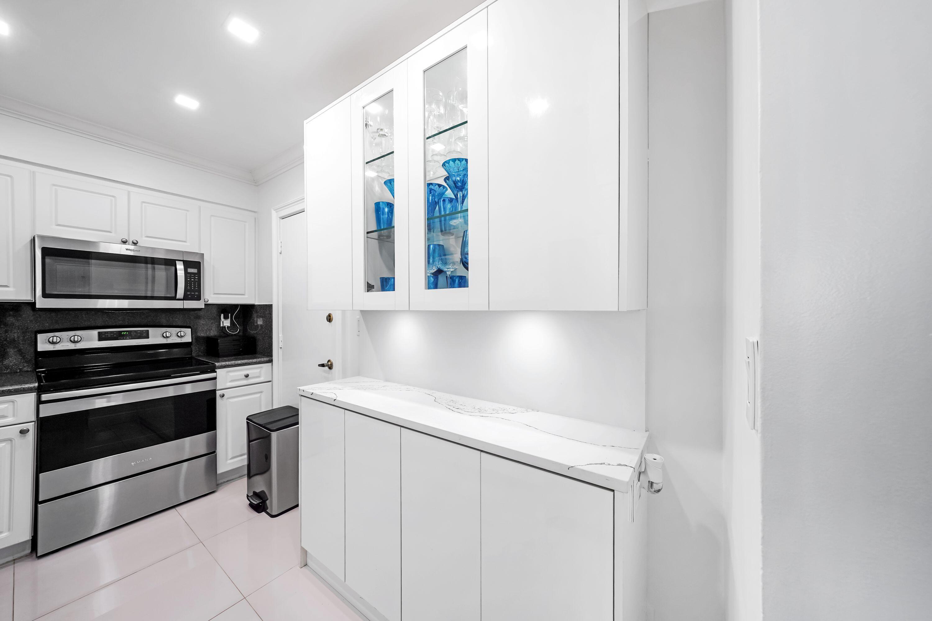 2501 S Ocean Drive 939 Property Photo 6