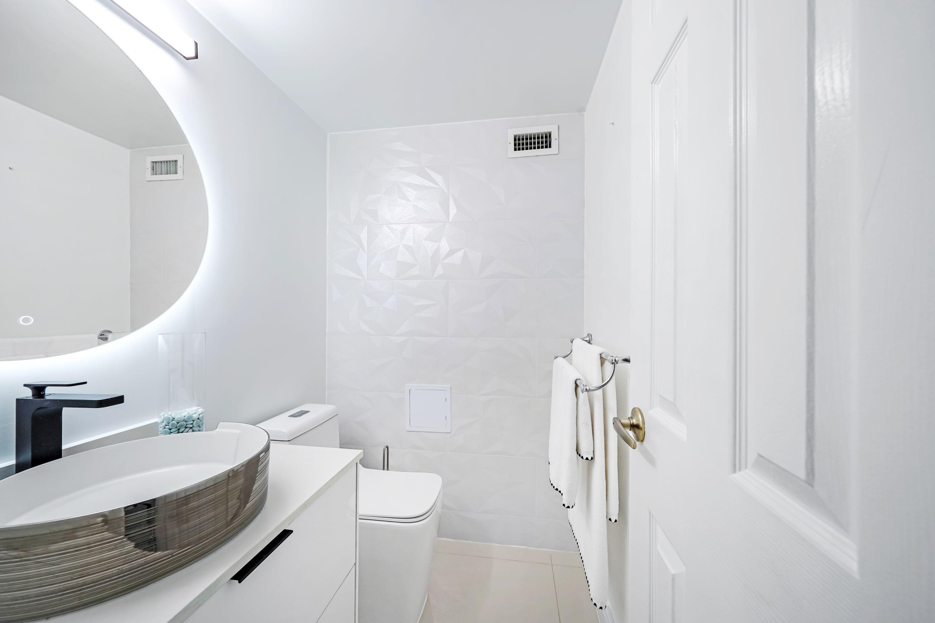 2501 S Ocean Drive 939 Property Photo 20