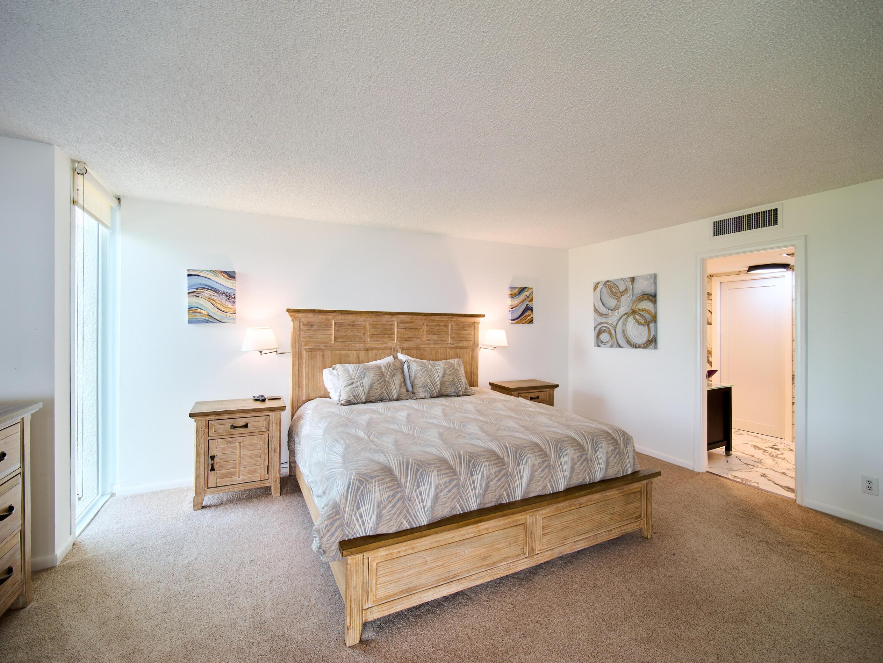 5550 N Ocean Drive 9d Property Photo 16