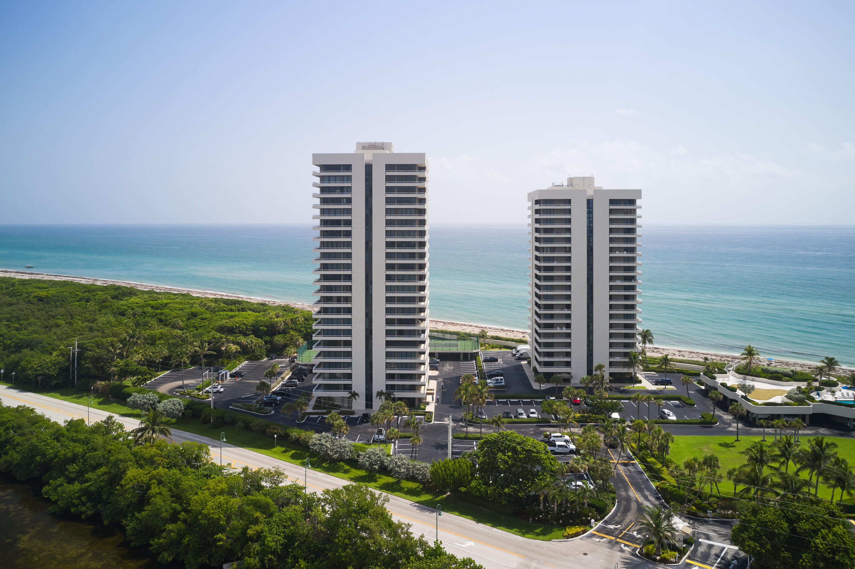 5550 N Ocean Drive 9d Property Photo 32