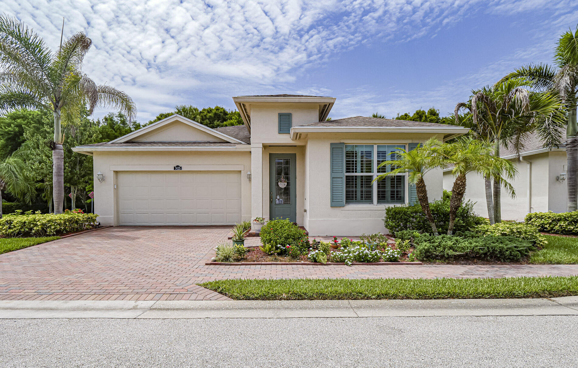 7425 Great Oak Place Property Photo 1