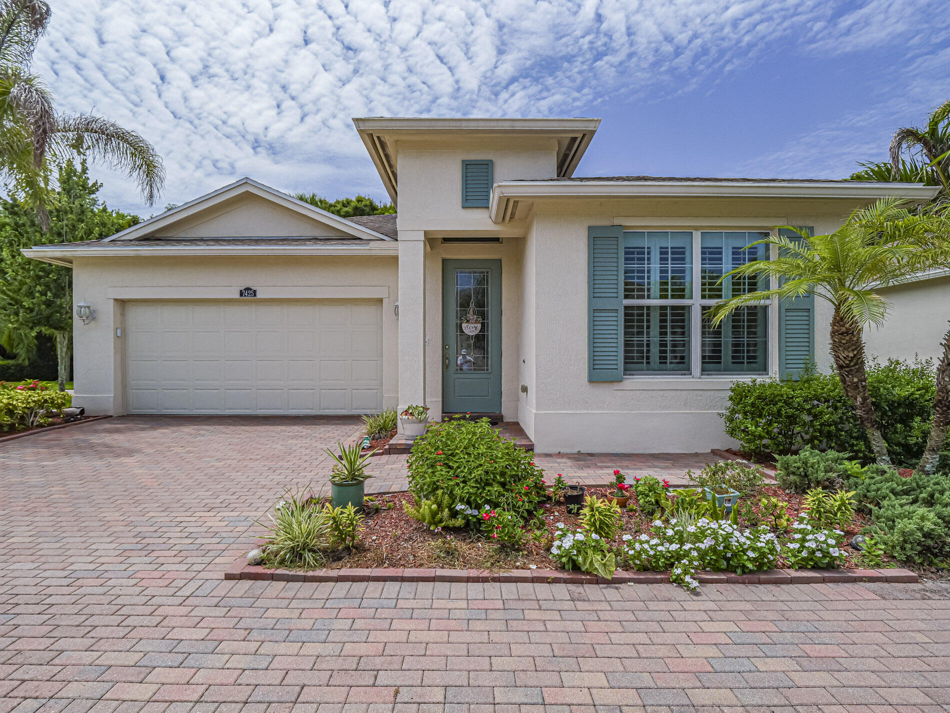 7425 Great Oak Place Property Photo 2