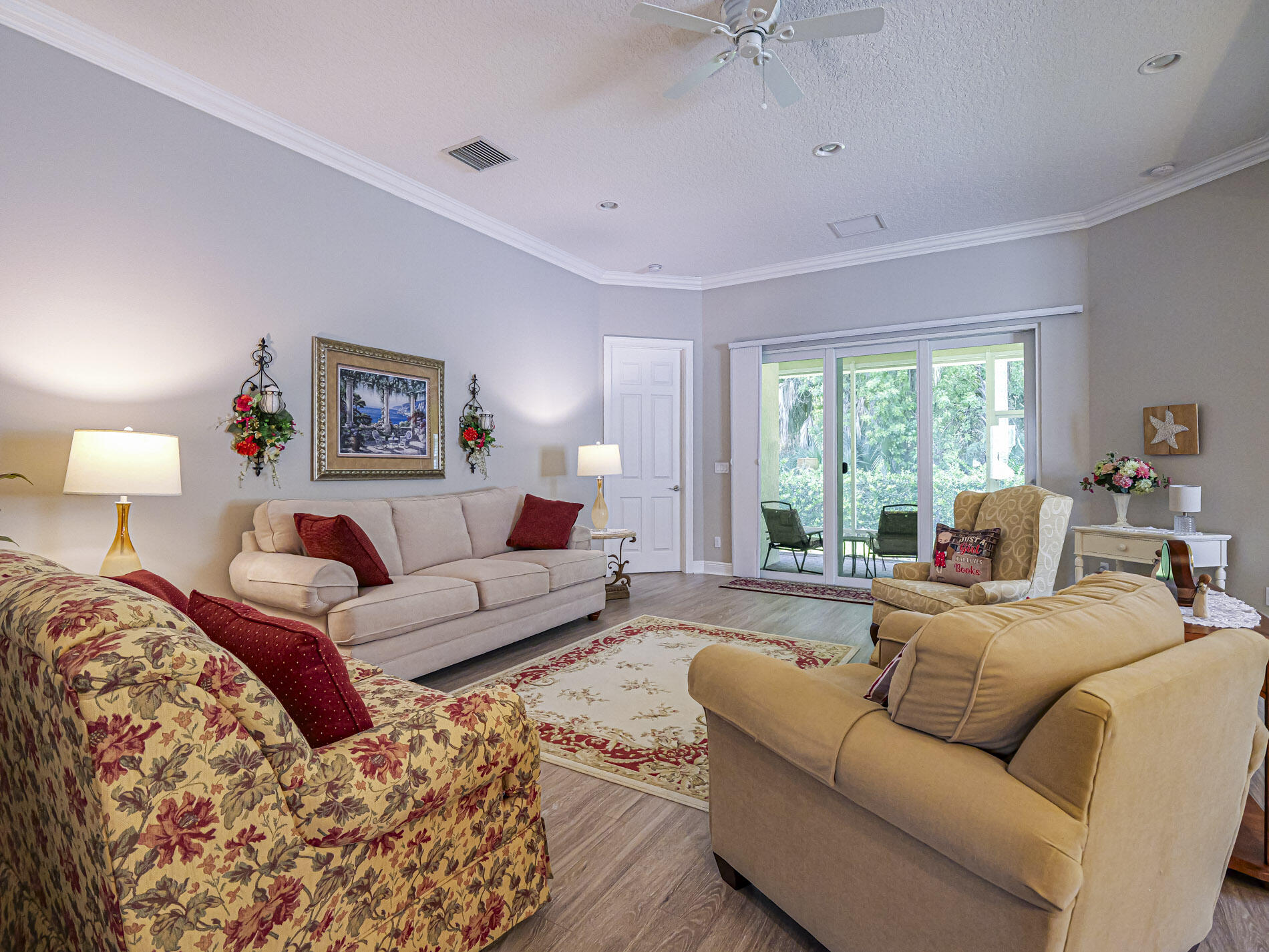 7425 Great Oak Place Property Photo 5