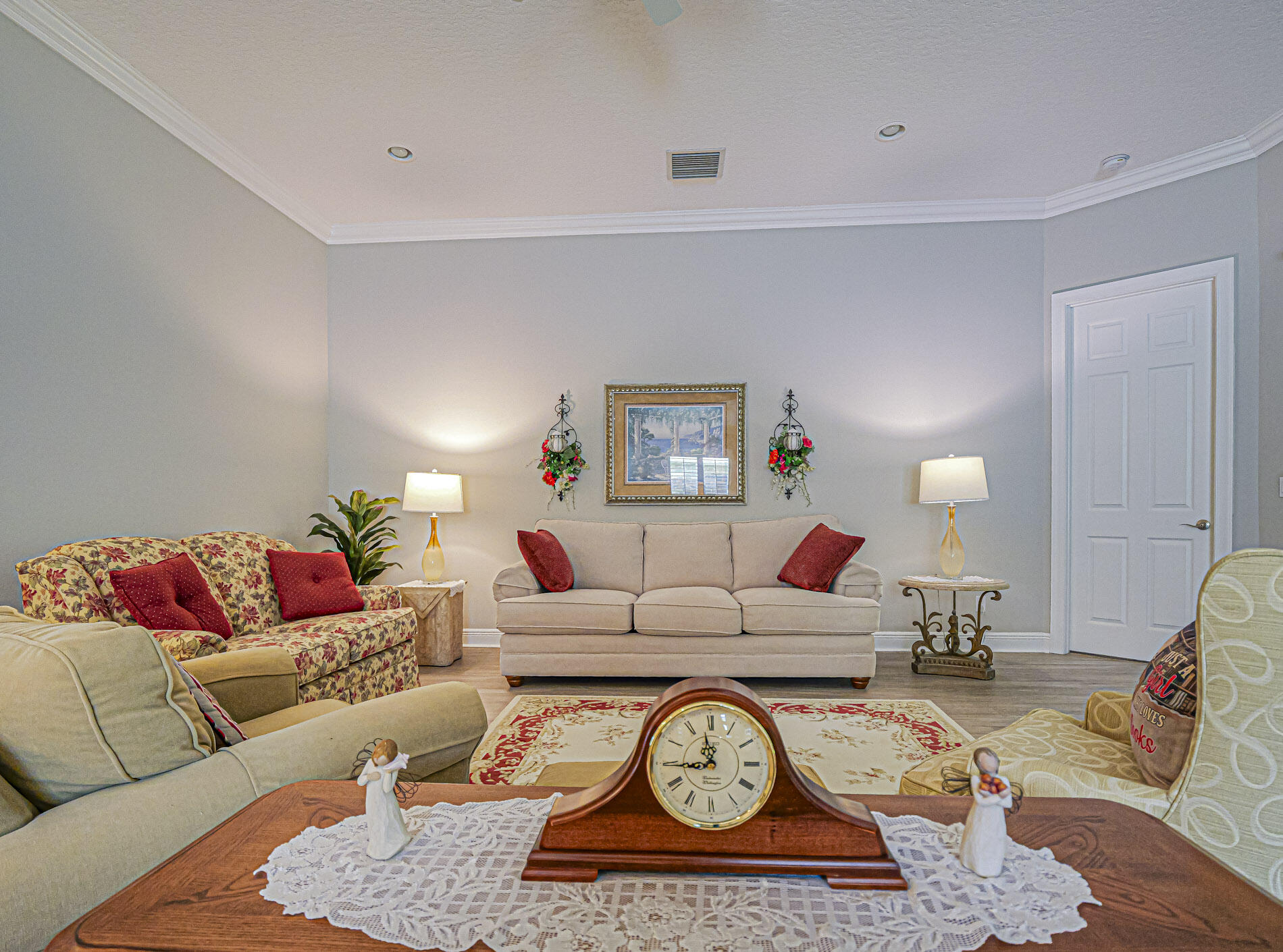 7425 Great Oak Place Property Photo 6