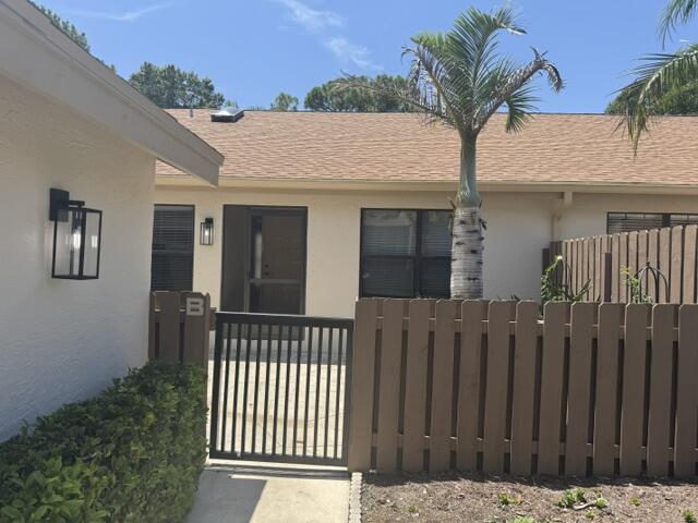 2084 Sw Silver Pine Way 122-b Property Photo 1