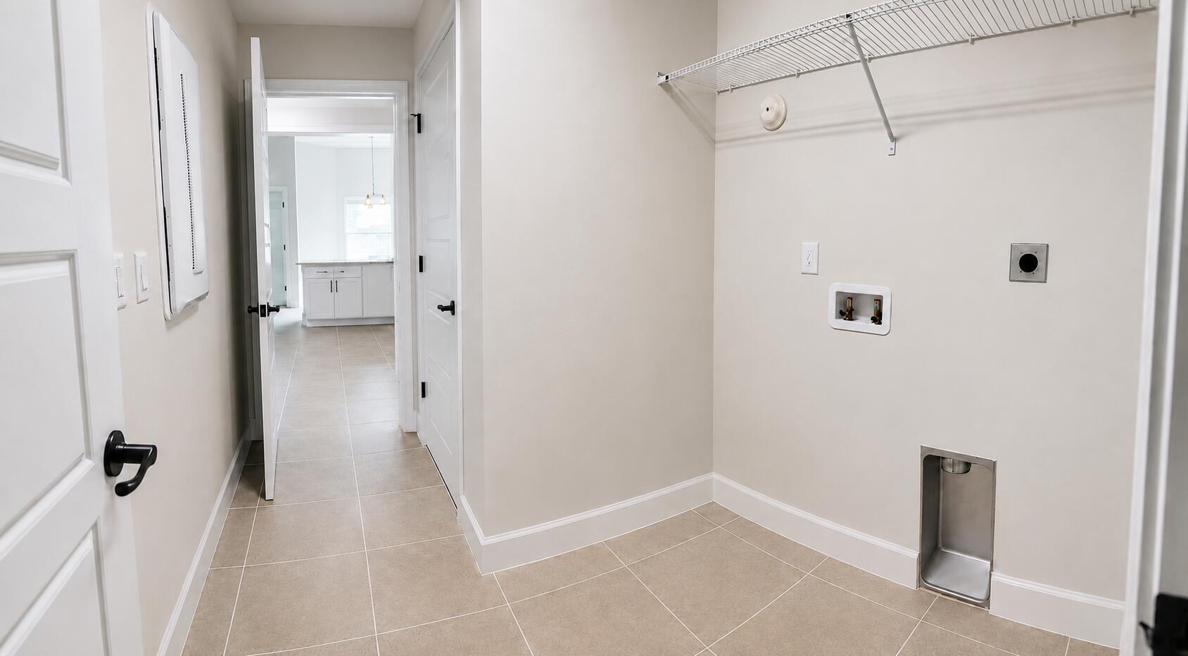 373 Nw Broadview Street Property Photo 4