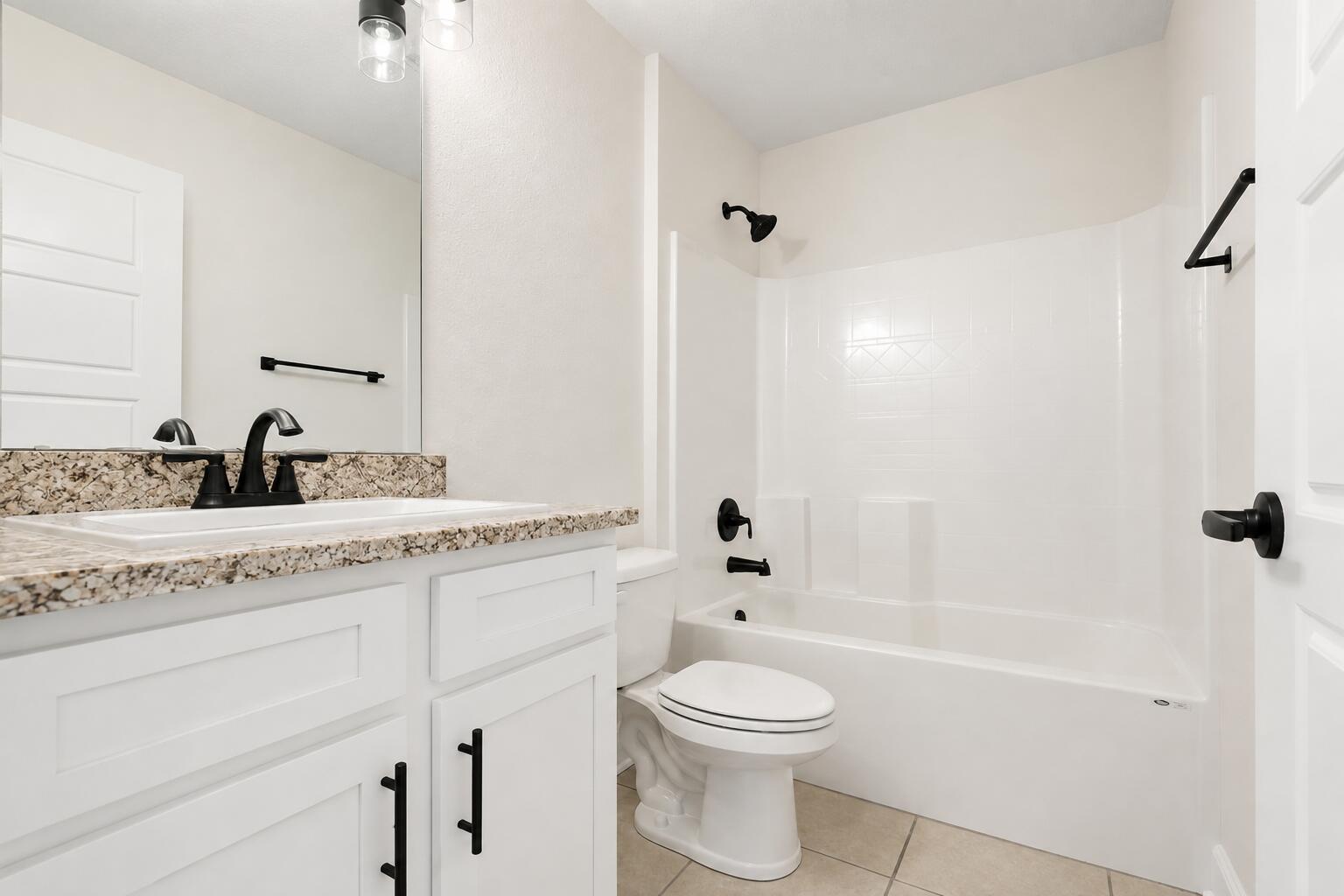 373 Nw Broadview Street Property Photo 5