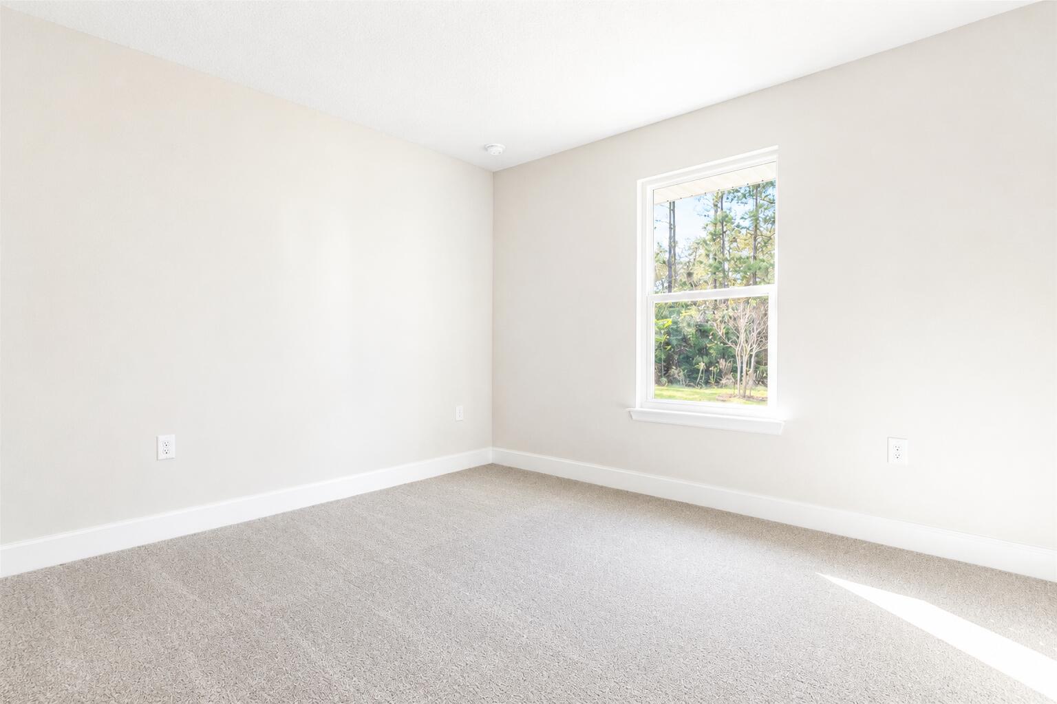 373 Nw Broadview Street Property Photo 6