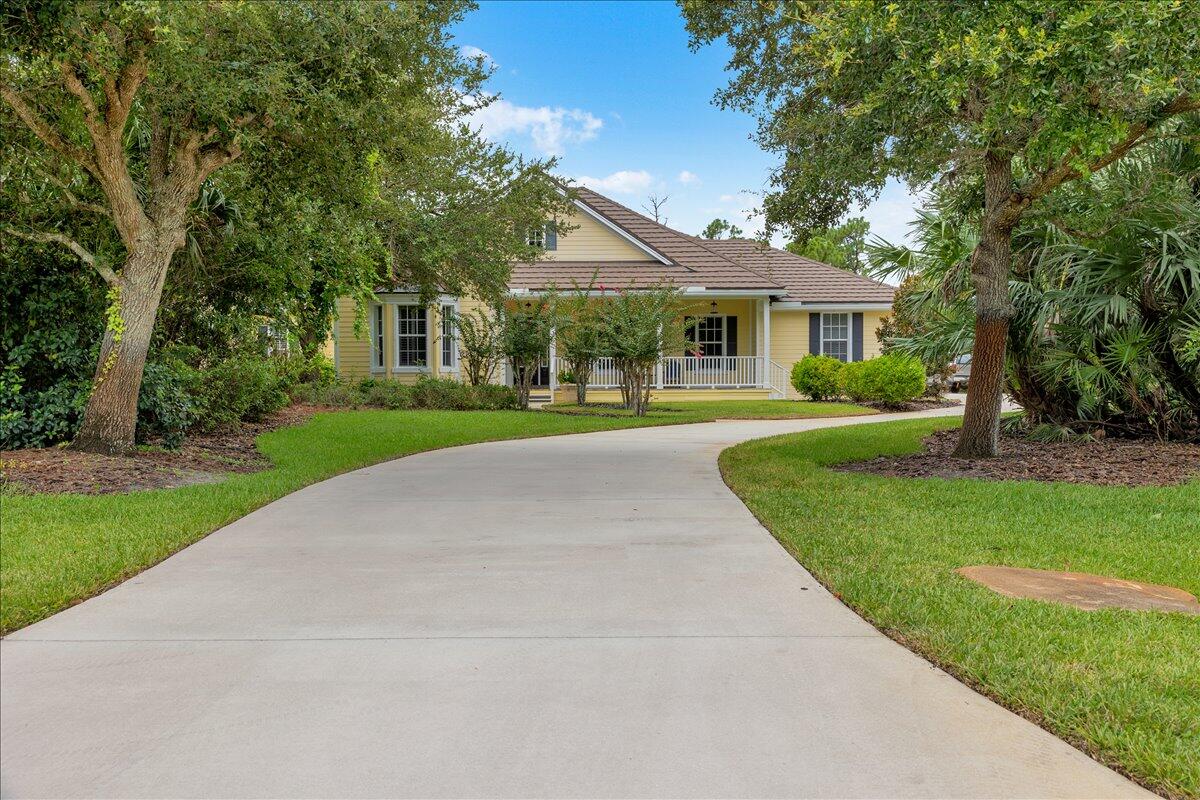 7900 Saddlebrook Drive Property Photo 3
