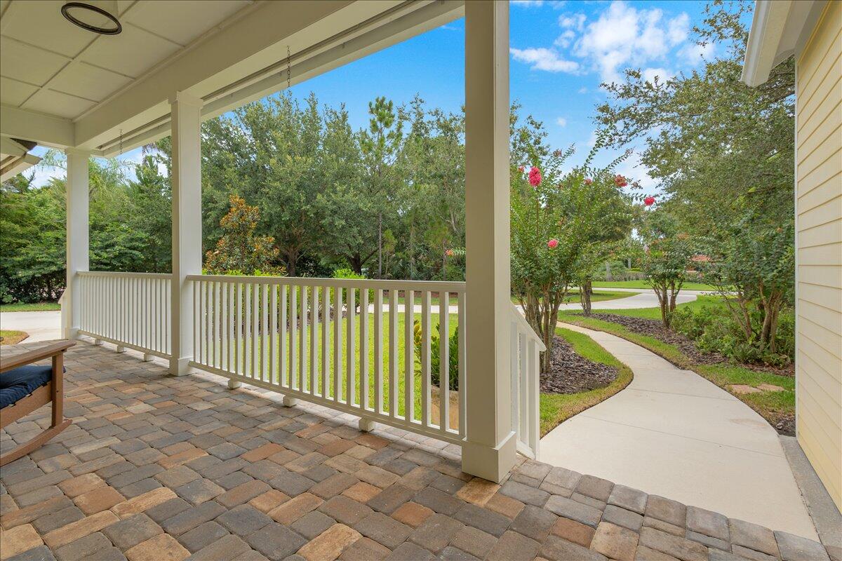 7900 Saddlebrook Drive Property Photo 10