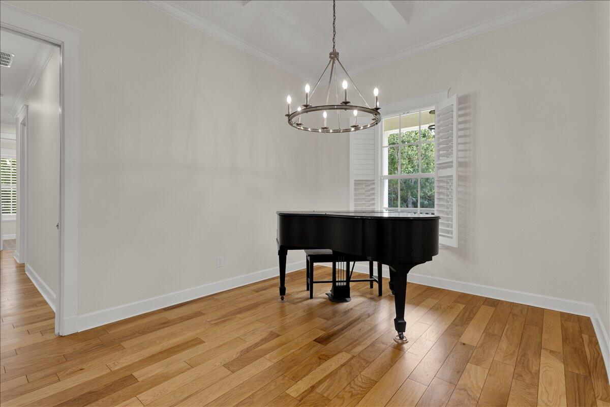 7900 Saddlebrook Drive Property Photo 19