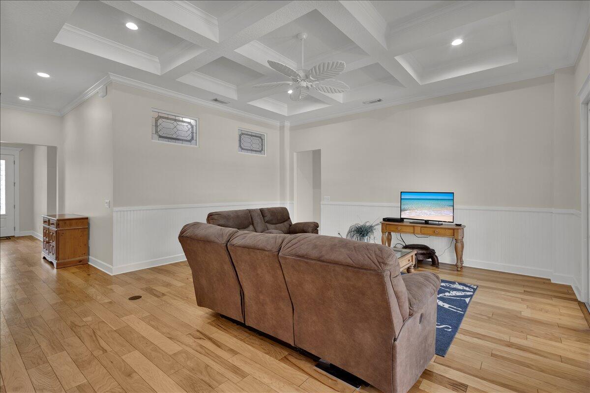 7900 Saddlebrook Drive Property Photo 34