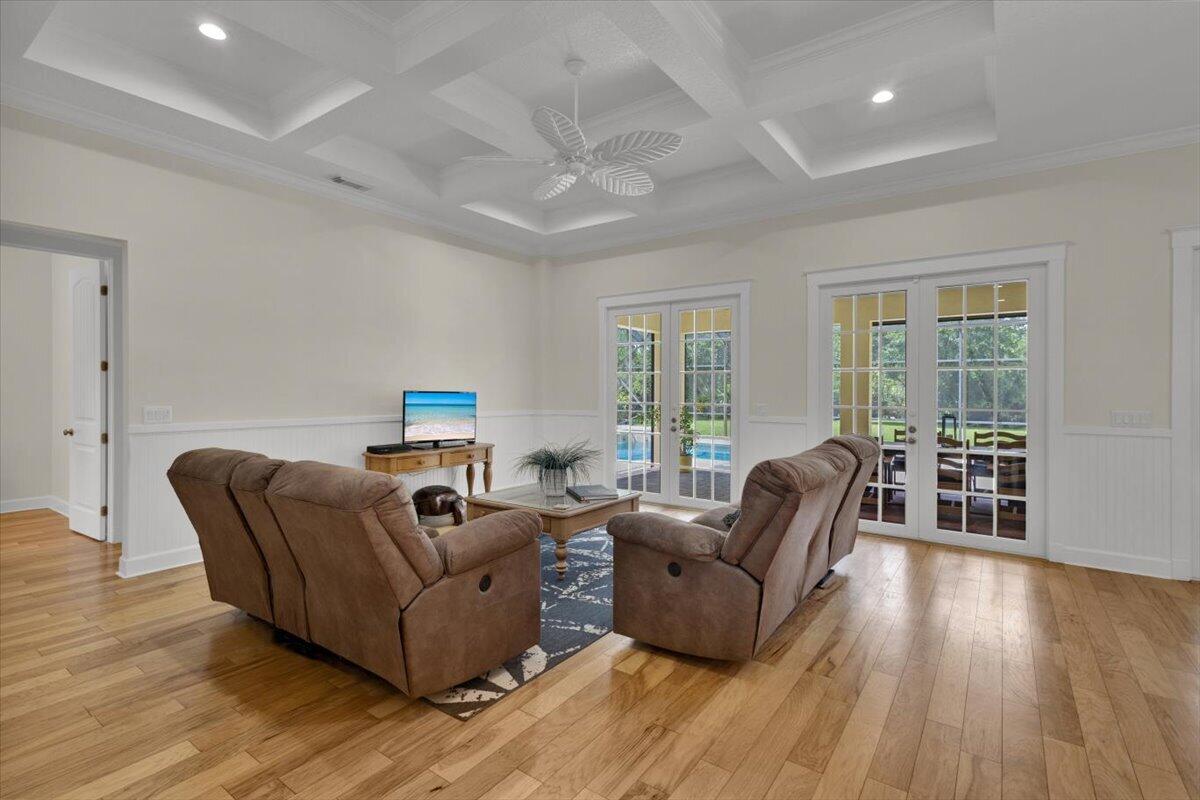 7900 Saddlebrook Drive Property Photo 35