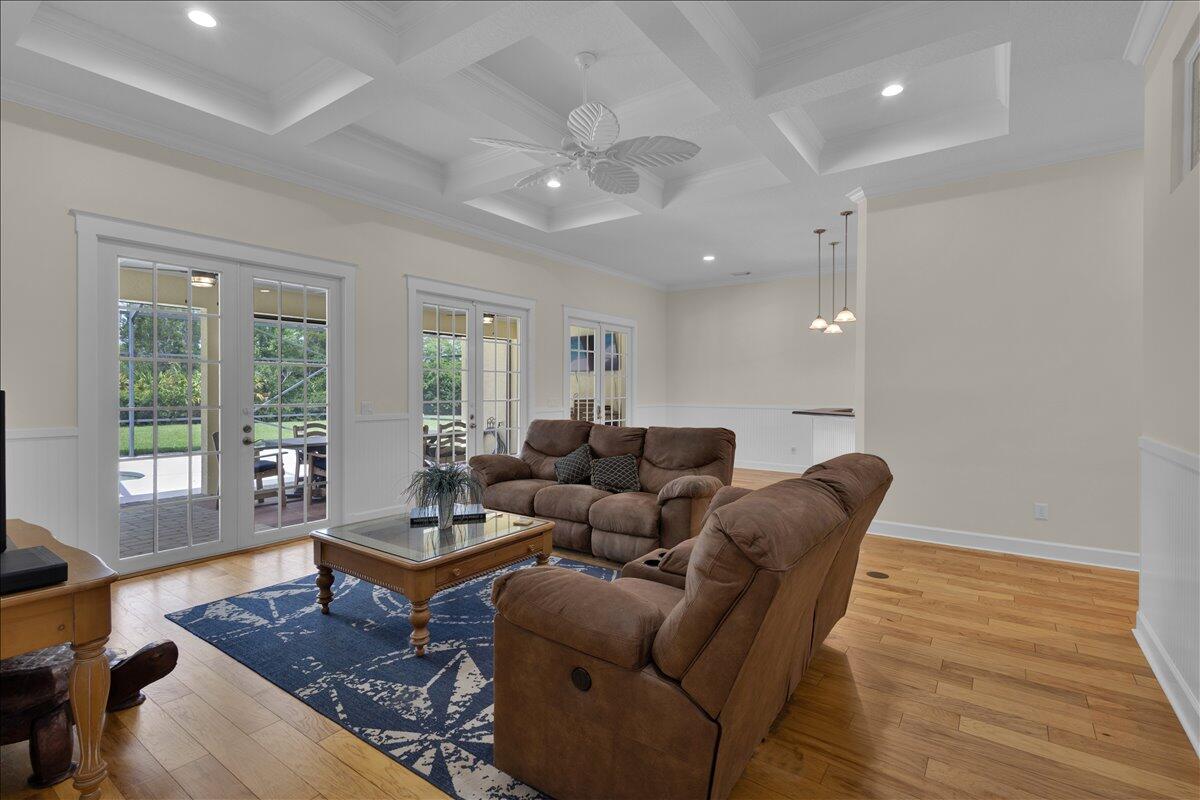 7900 Saddlebrook Drive Property Photo 36