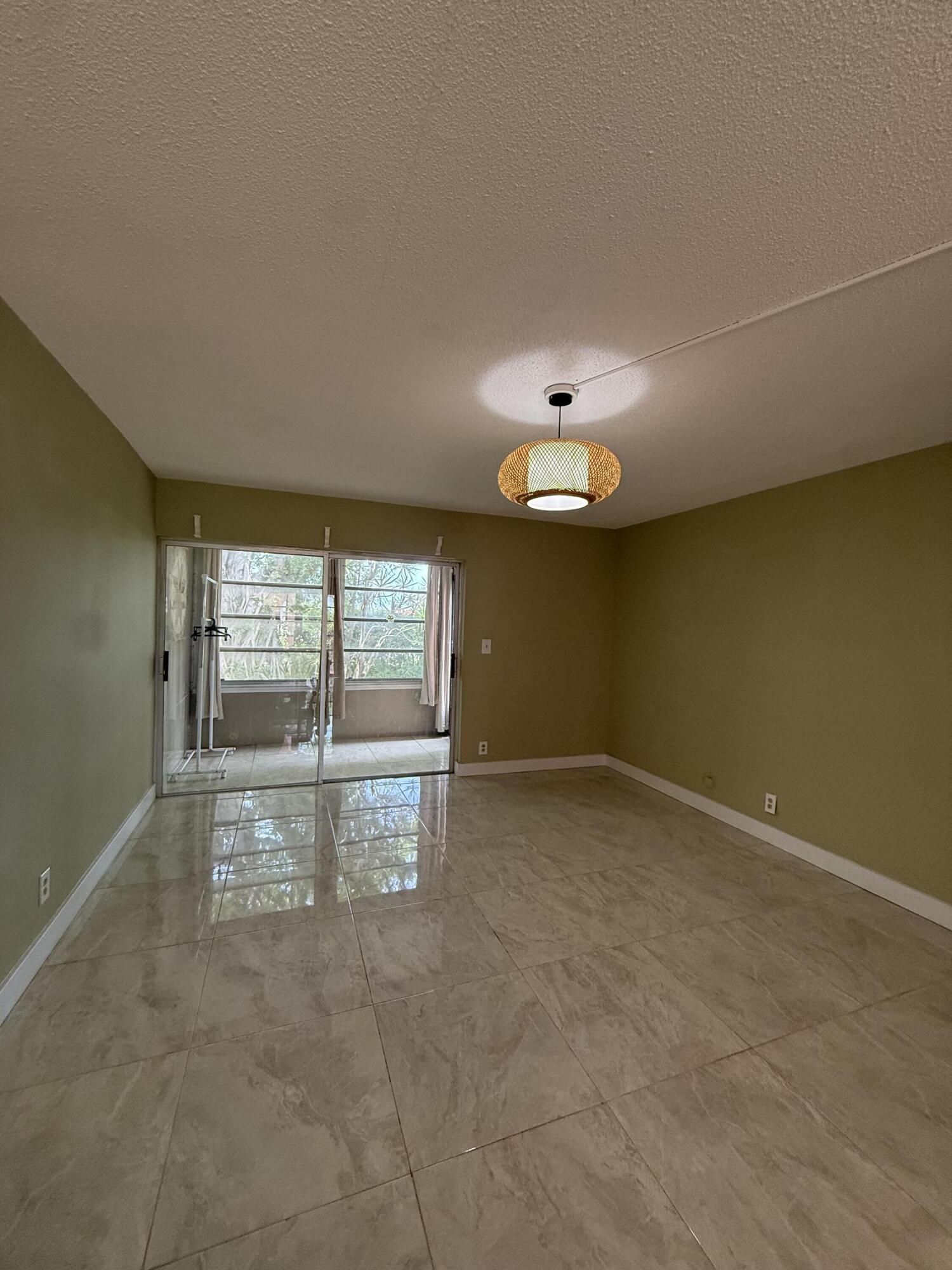 22 Golfs Edge B Property Photo 7