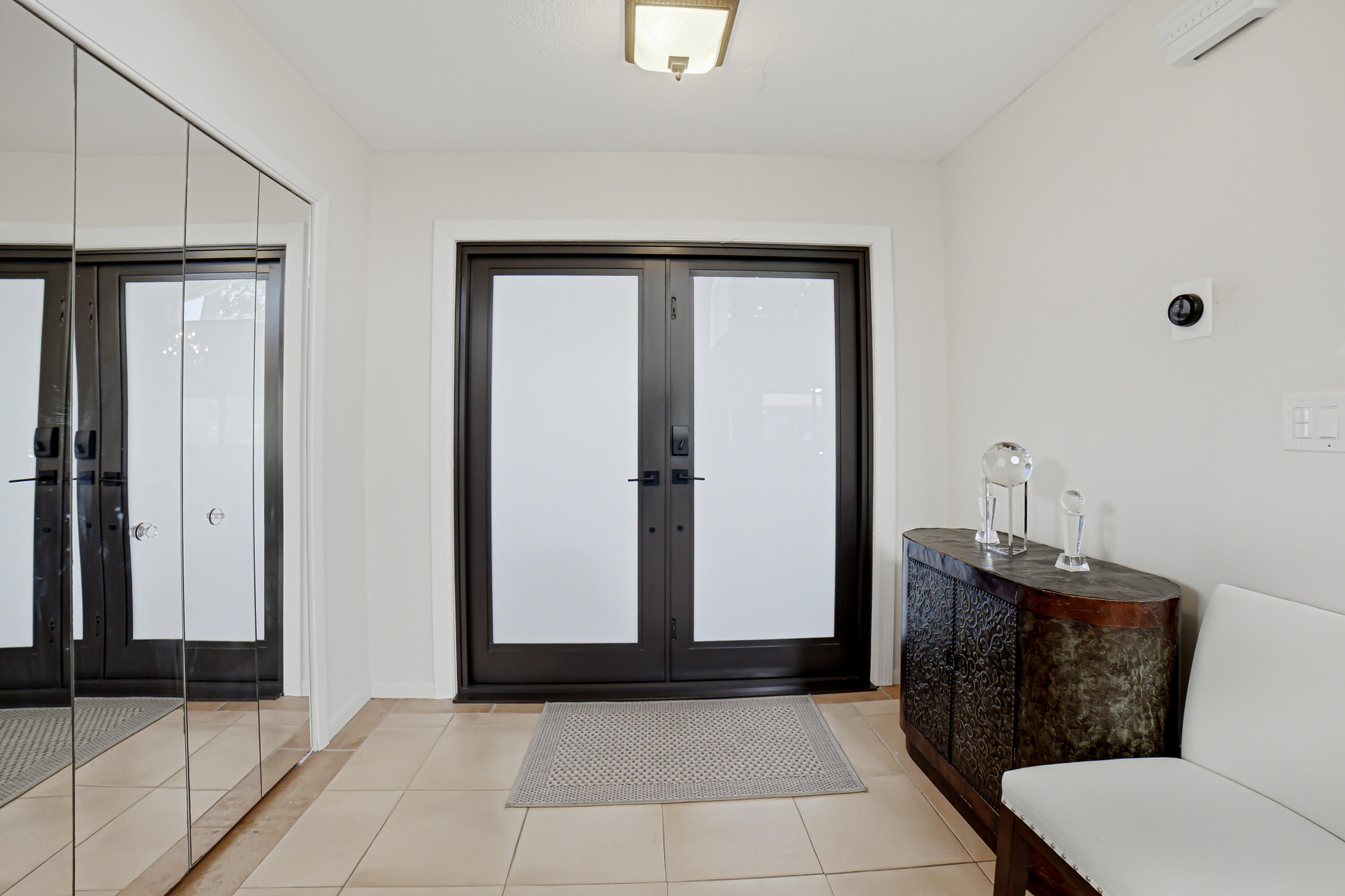 627 Hollows Circle Property Photo 10
