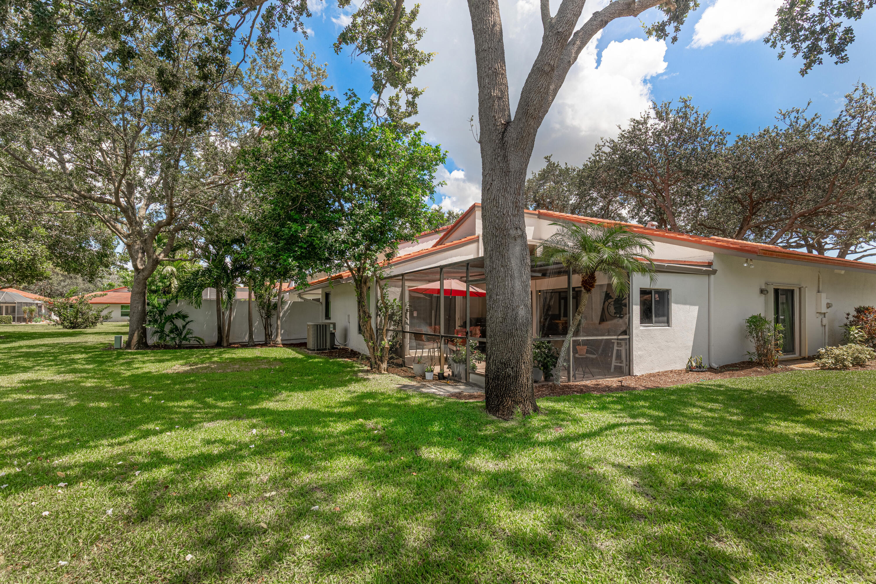 627 Hollows Circle Property Photo 41