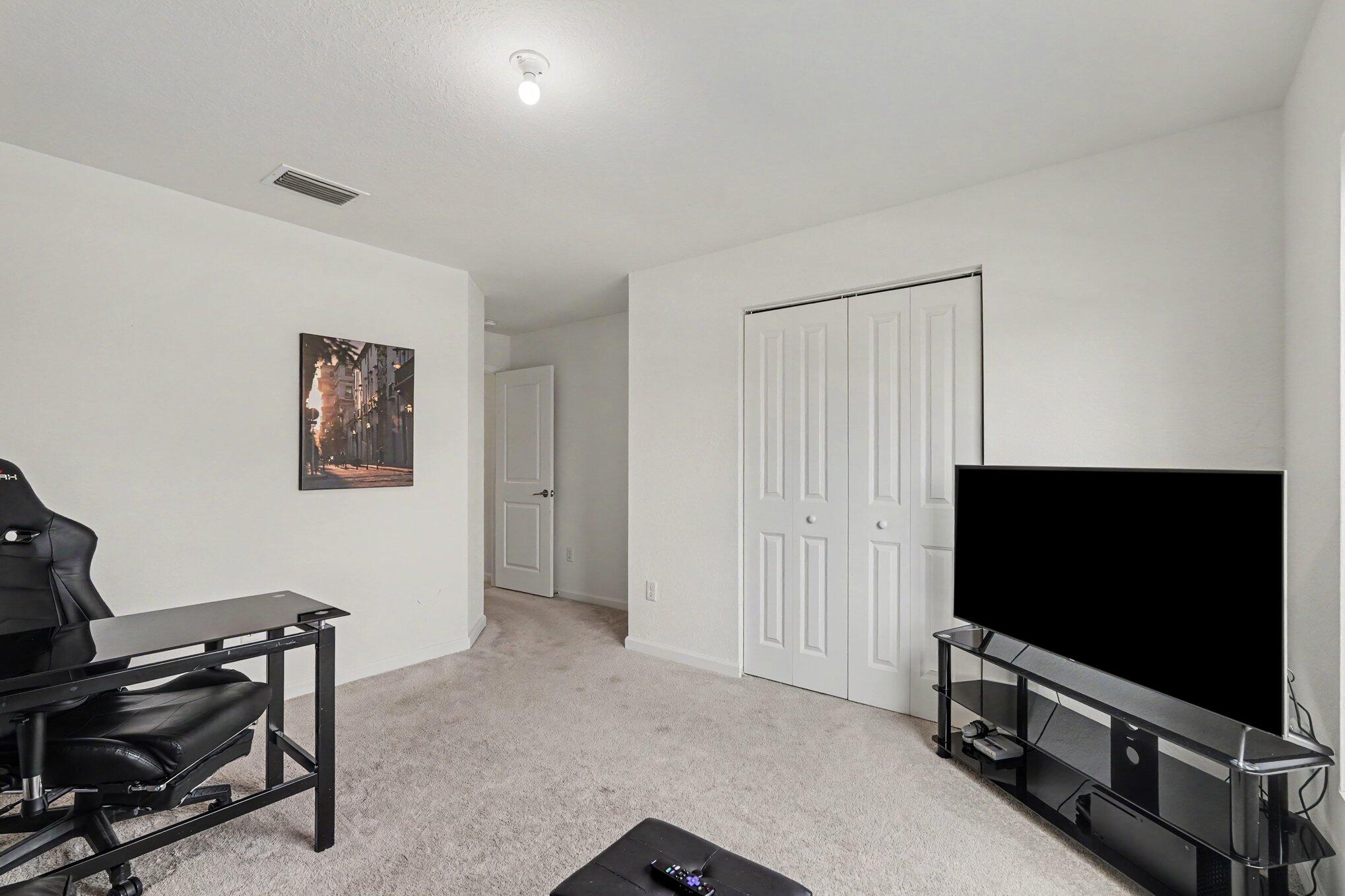 969 Bent Creek Drive Property Photo 8