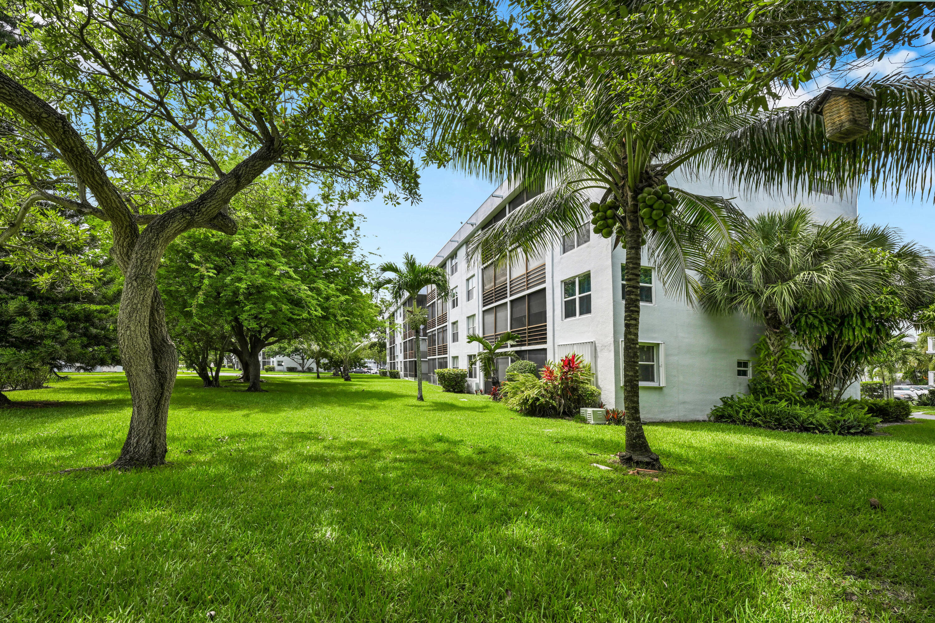 103 Royal Park Drive 2e Property Photo 16
