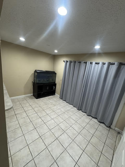 5090 Elmhurst Road C Property Photo 6