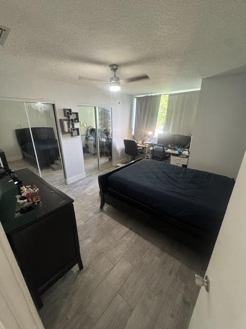 5090 Elmhurst Road C Property Photo 13