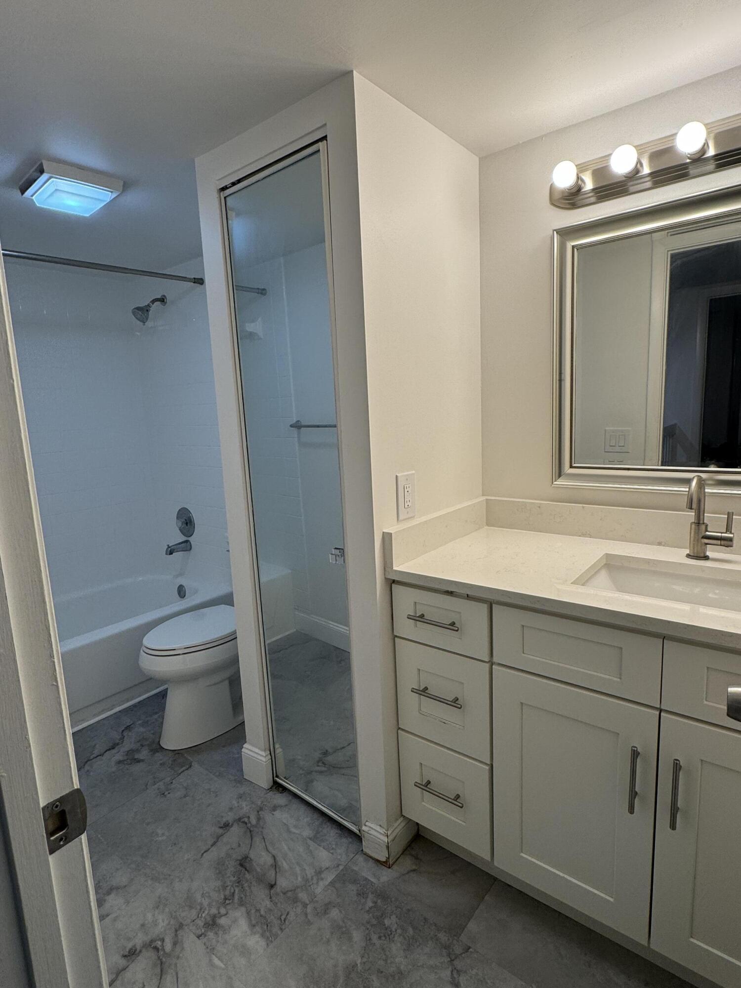 1801 18th Way Property Photo 12