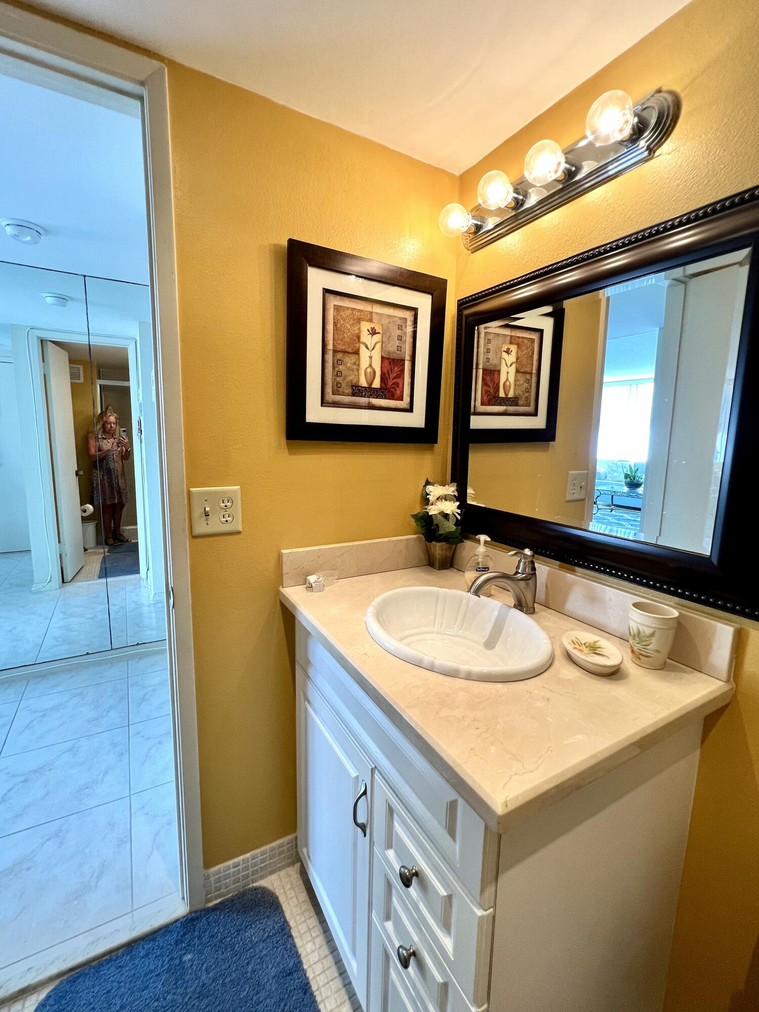 111 Briny Avenue 1511 Property Photo 13