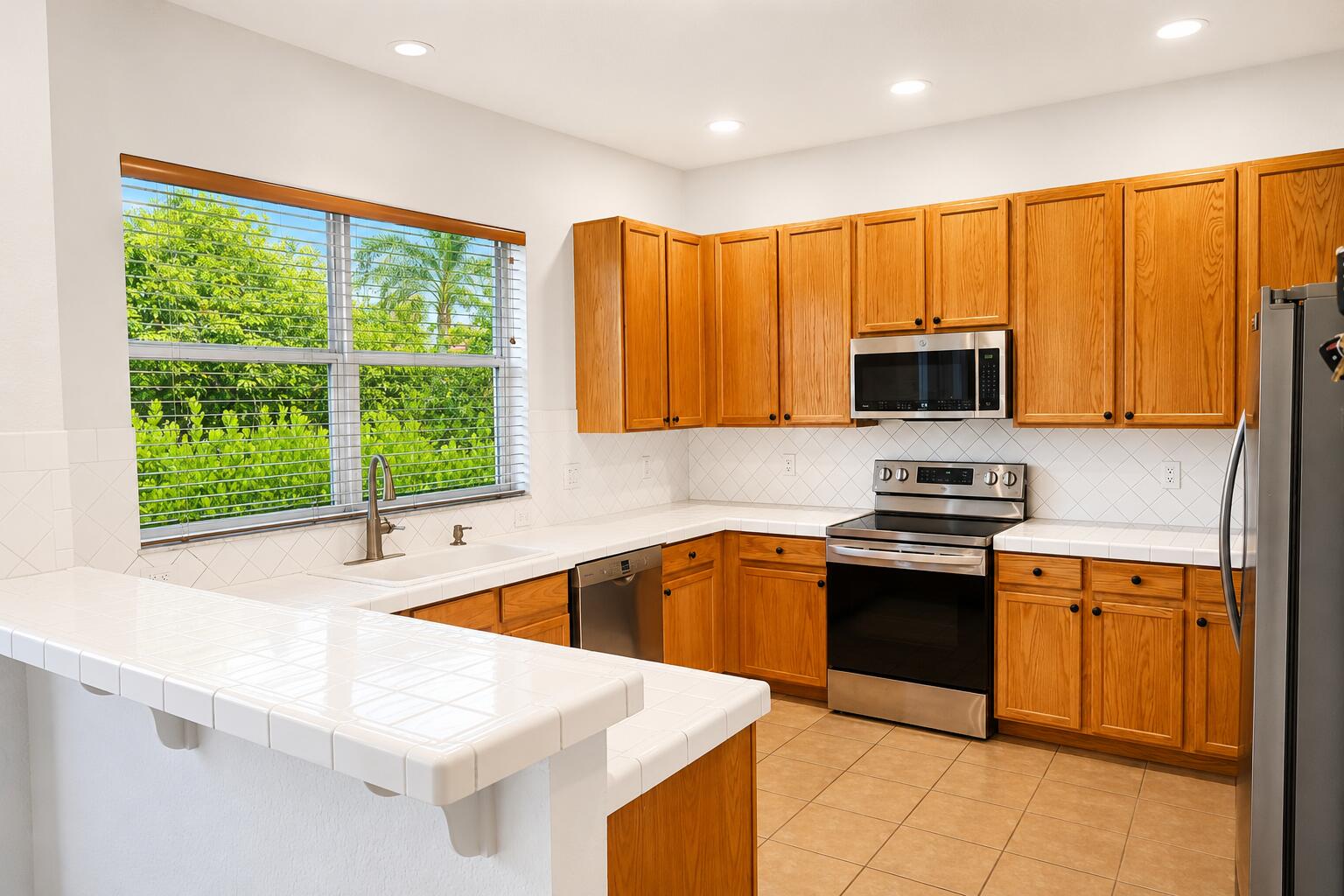 609 Sw 167th Way Property Photo 8