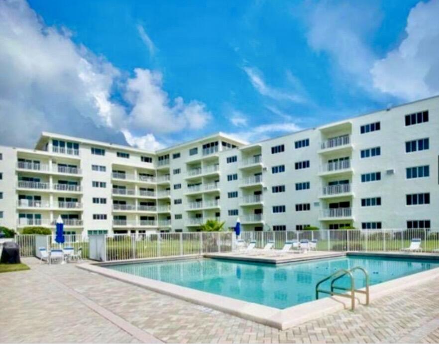 33 S Ocean Avenue 501 Property Photo 3