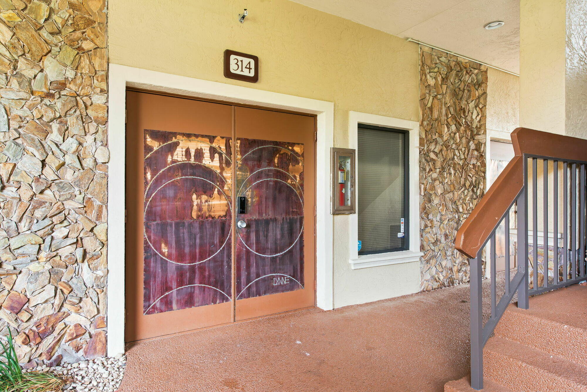 875 Meadows Road 314/315 Property Photo 20