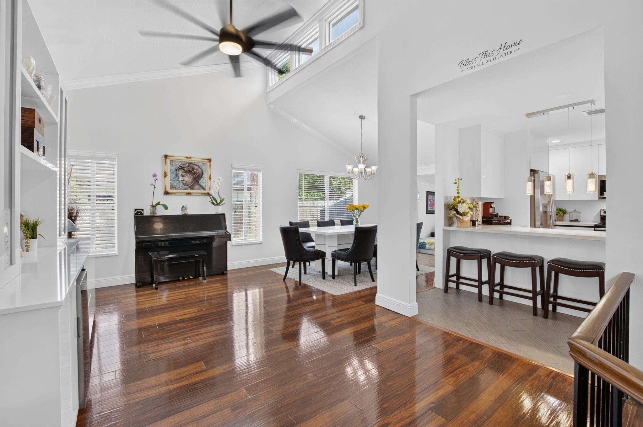 4517 Palm Ridge Boulevard Property Photo 6