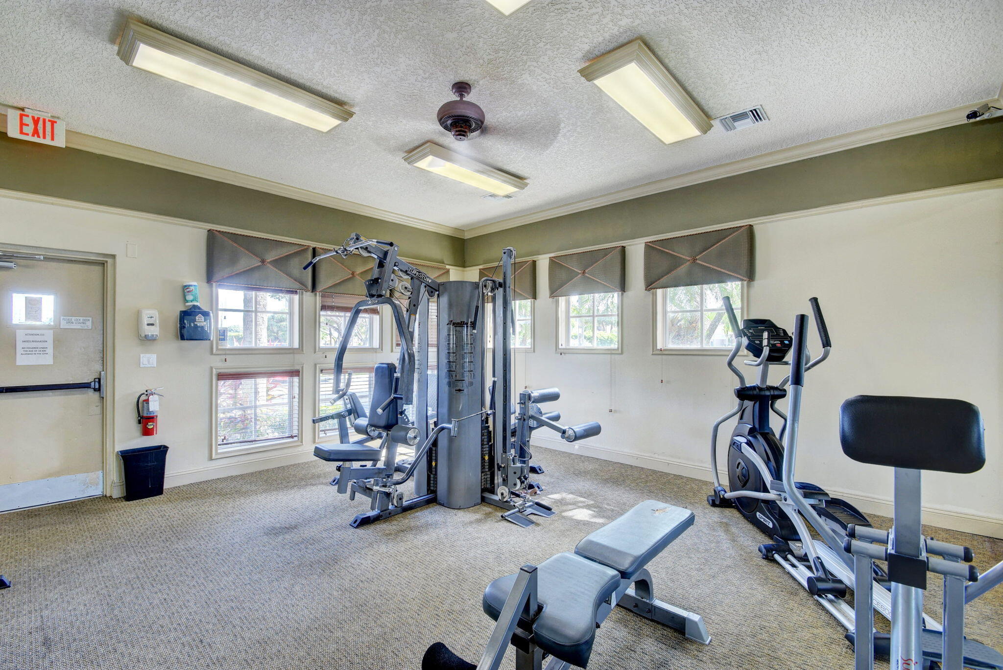 815 W Boynton Beach Boulevard 15-202 Property Photo 35