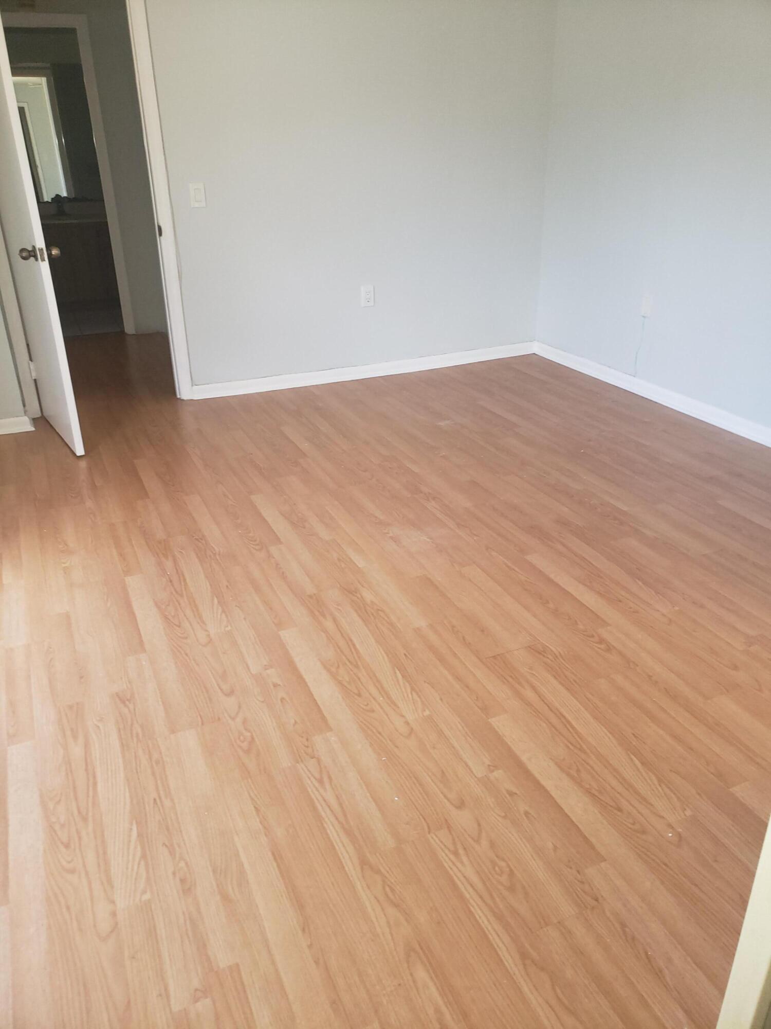 3209 32nd Way Property Photo 8