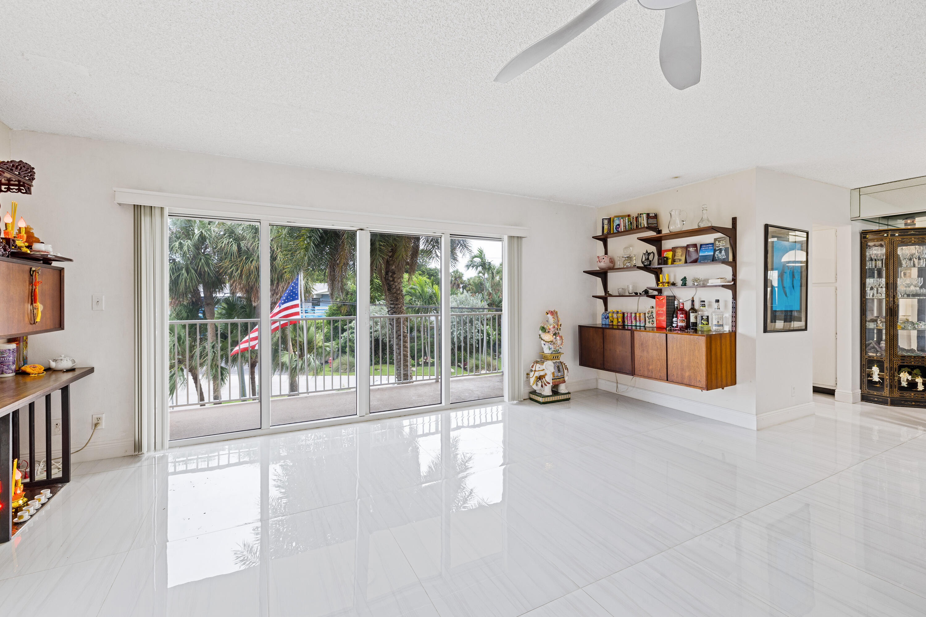 1200 Hibiscus Avenue 201 Property Photo 6