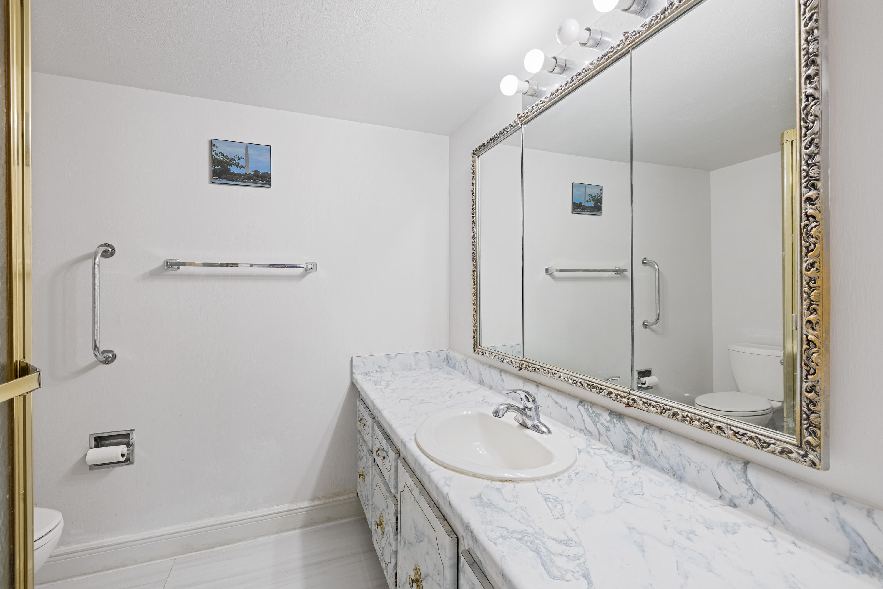 1200 Hibiscus Avenue 201 Property Photo 16