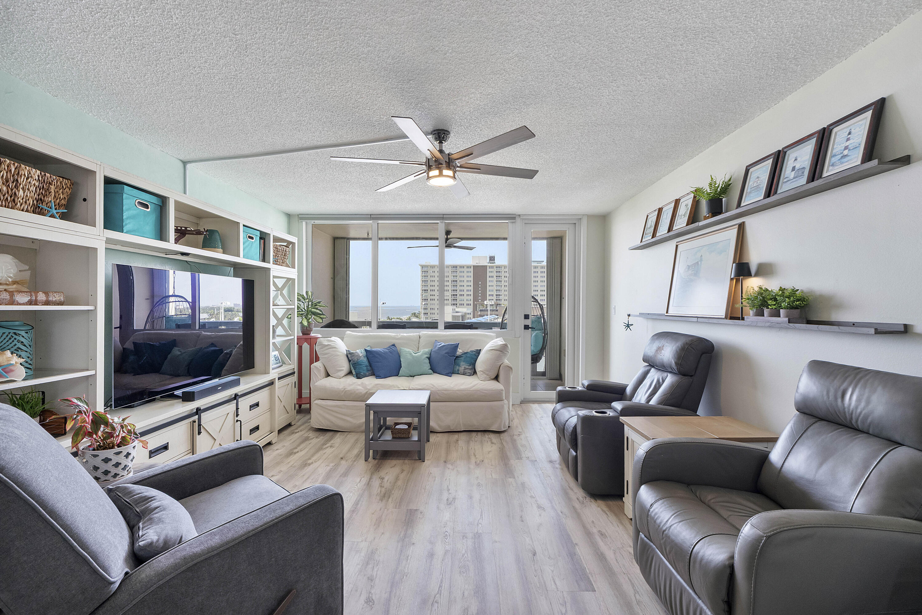 305 N Pompano Beach Boulevard 804 Property Photo 18