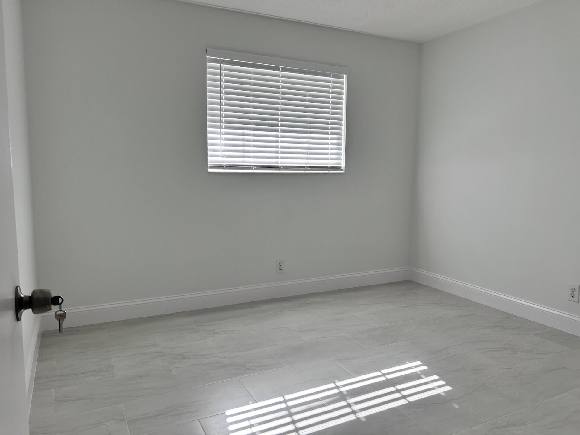 402 Lake Shore Drive 103 Property Photo 3
