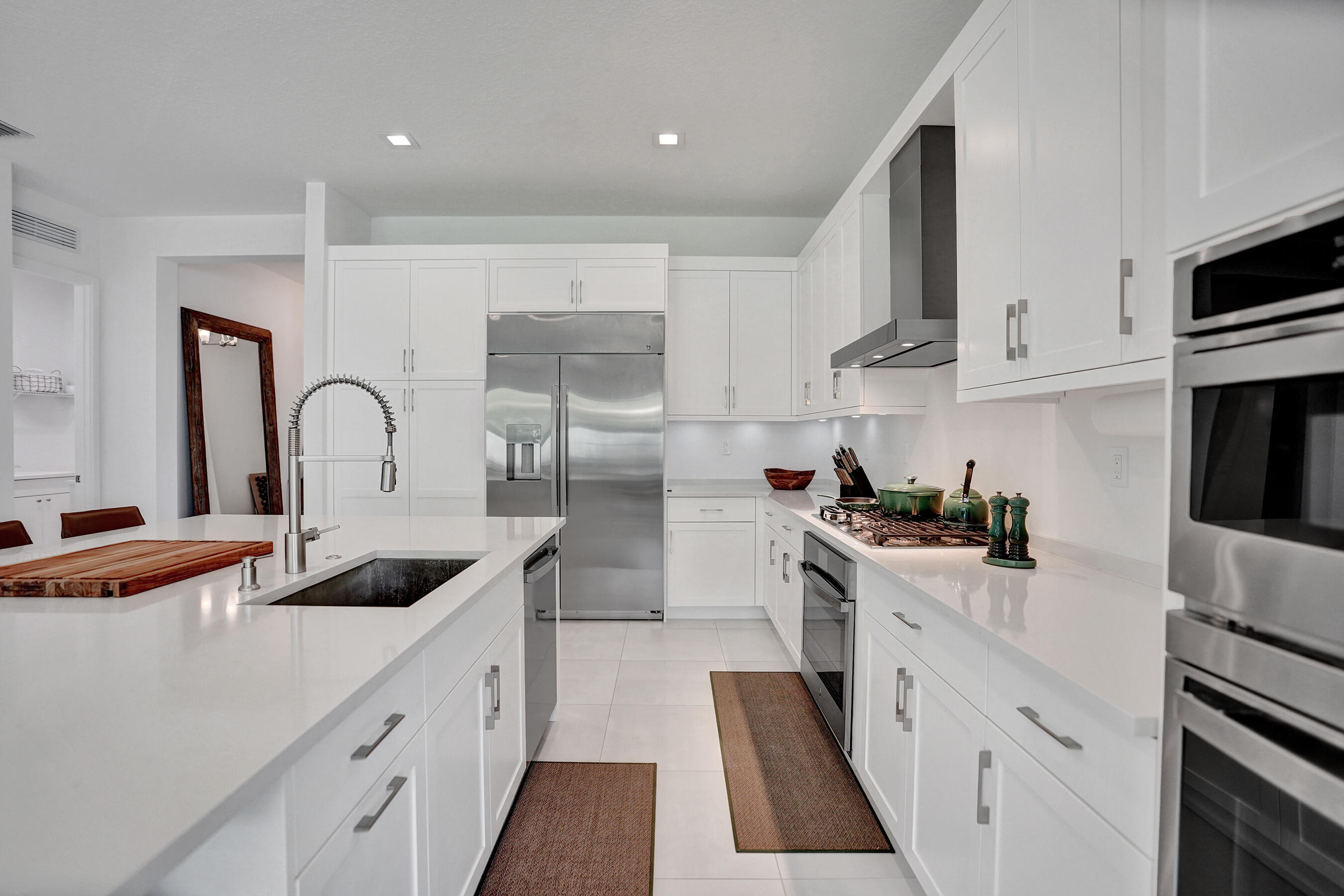 9164 Silver Marsh Lane Property Photo 12